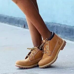 Timberland Nellie Women's Brown Chukka wheat Boots 8